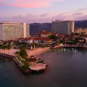 https://sunset-jamaica-grande-resort-spa.hotelsochorios.net